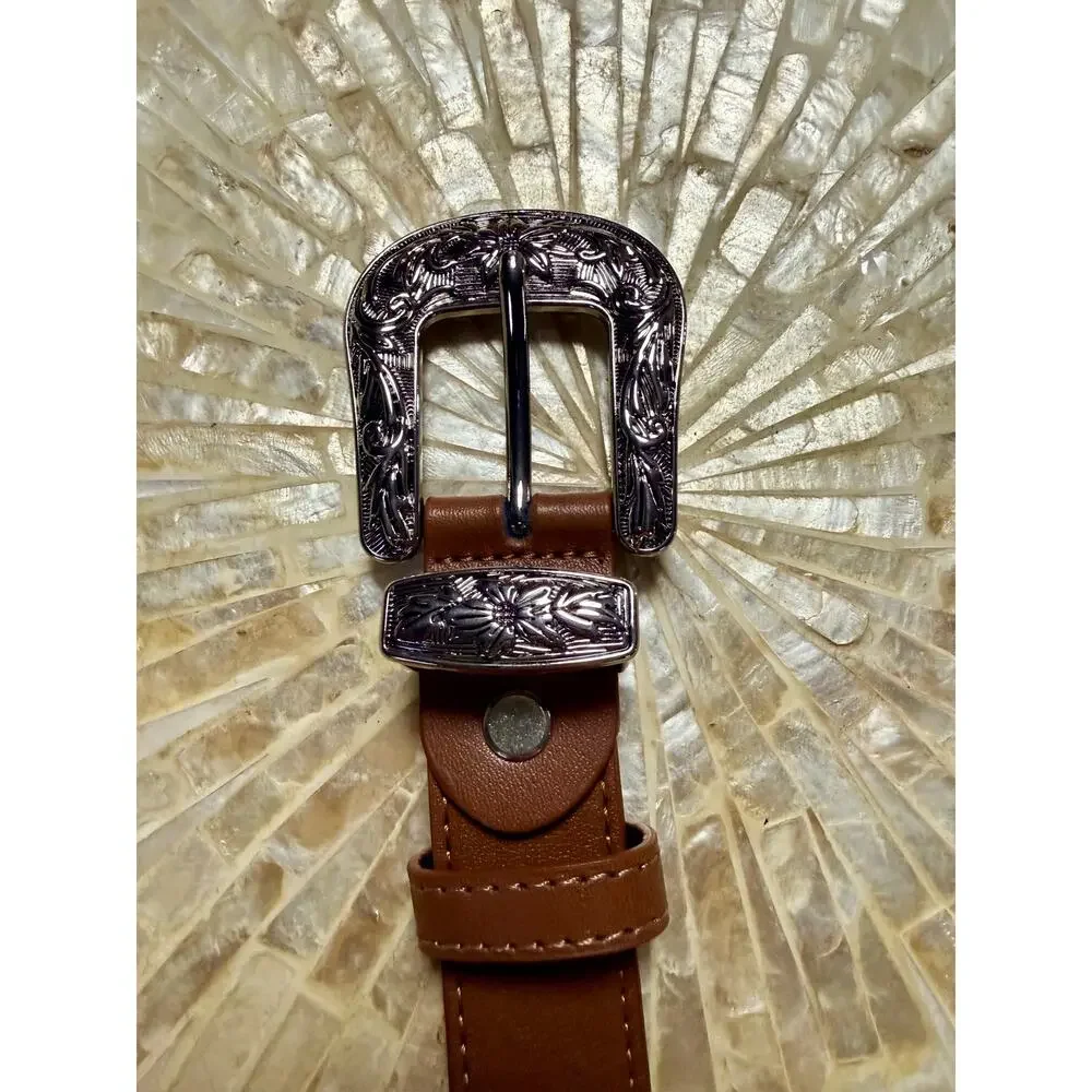 NWT Women’s Brown Western Faux Leather Belt Engraved Silver Buckle Size Large